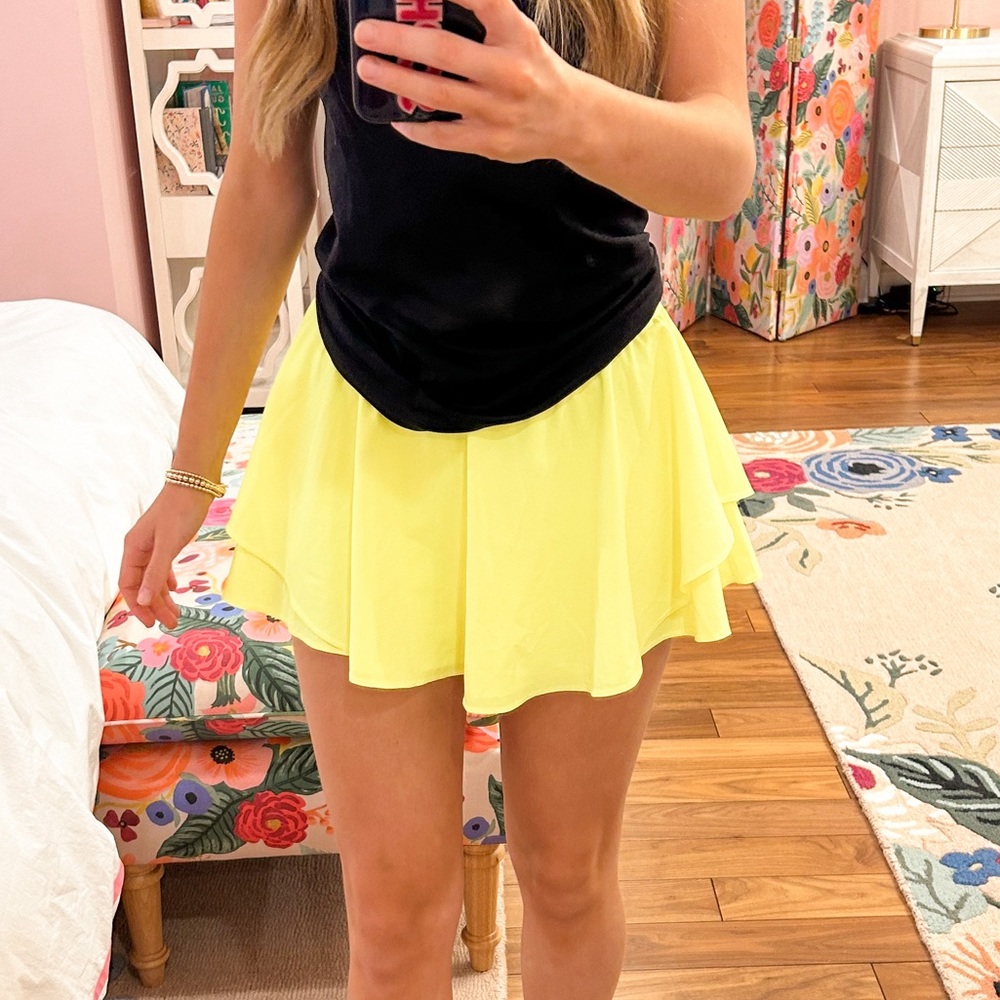 *LULULEMON* Court Rival Skirt 🍋